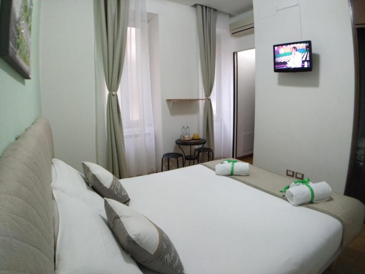 Gaudium Colosseo Couette-café 2*